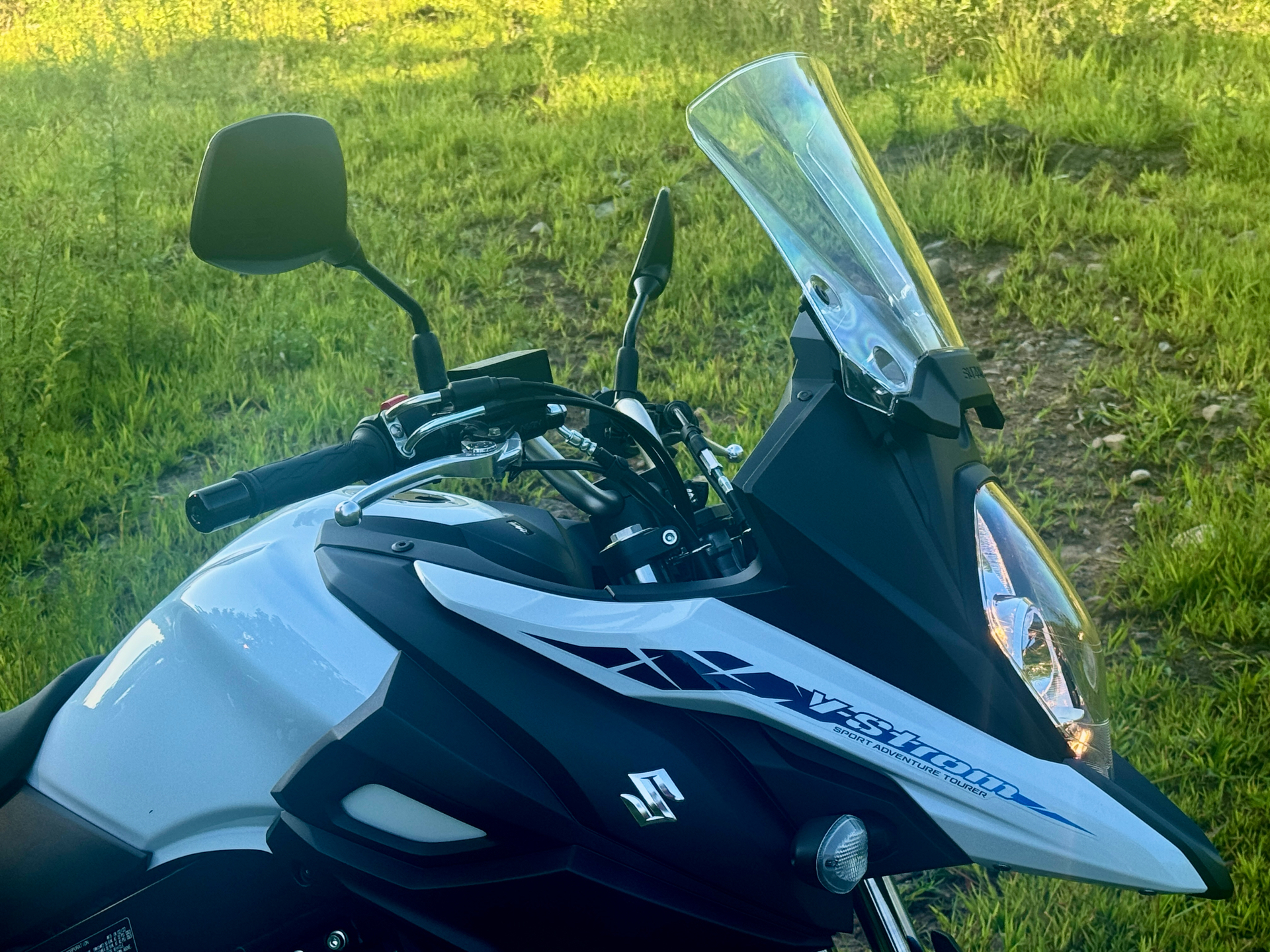 2022 Suzuki V-Strom 650XT in Foxboro, Massachusetts - Photo 8