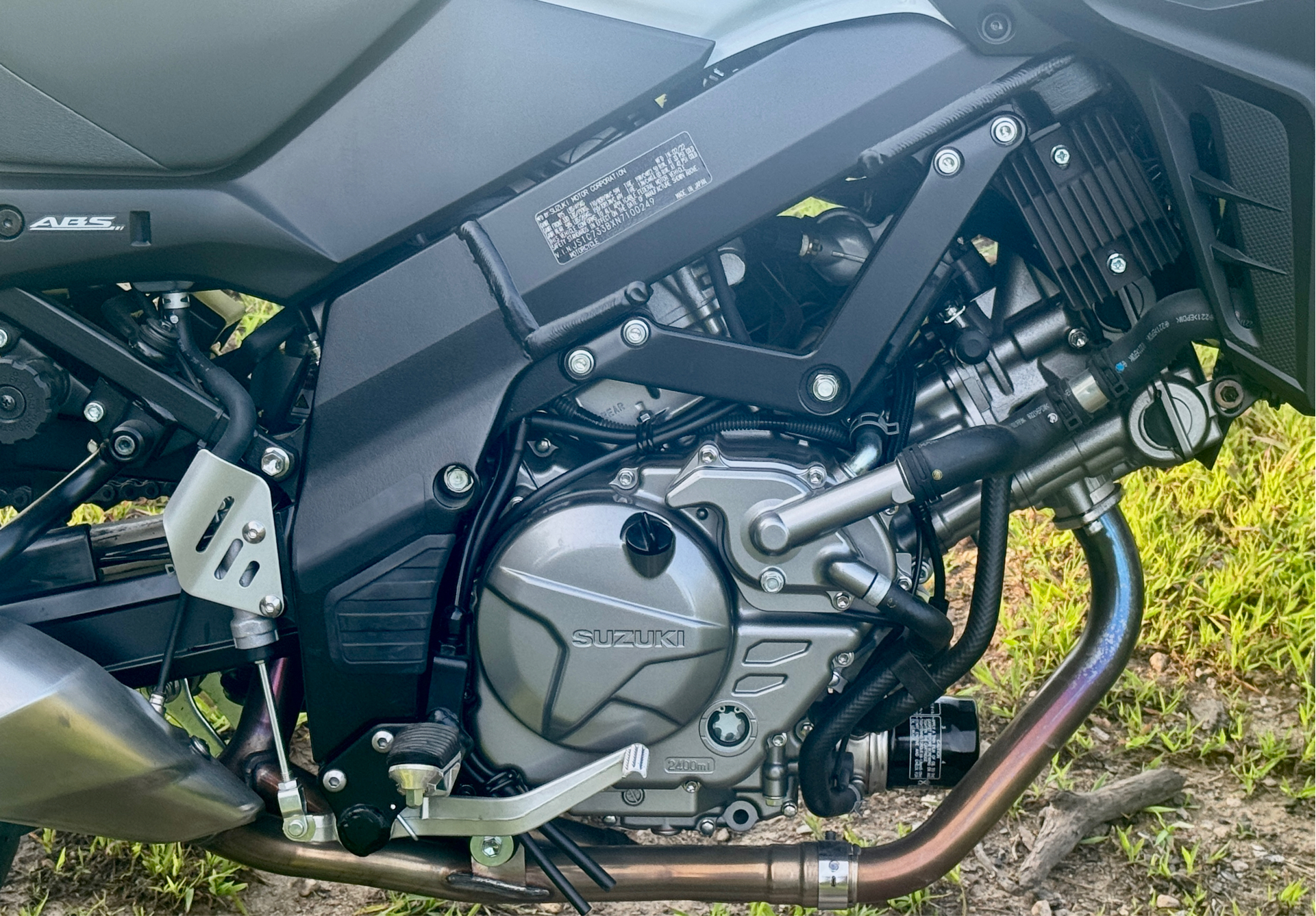 2022 Suzuki V-Strom 650XT in Foxboro, Massachusetts - Photo 15