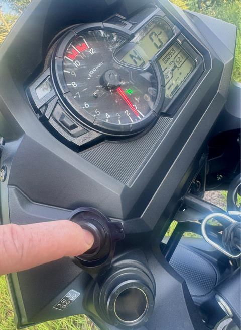 2022 Suzuki V-Strom 650XT in Foxboro, Massachusetts - Photo 2