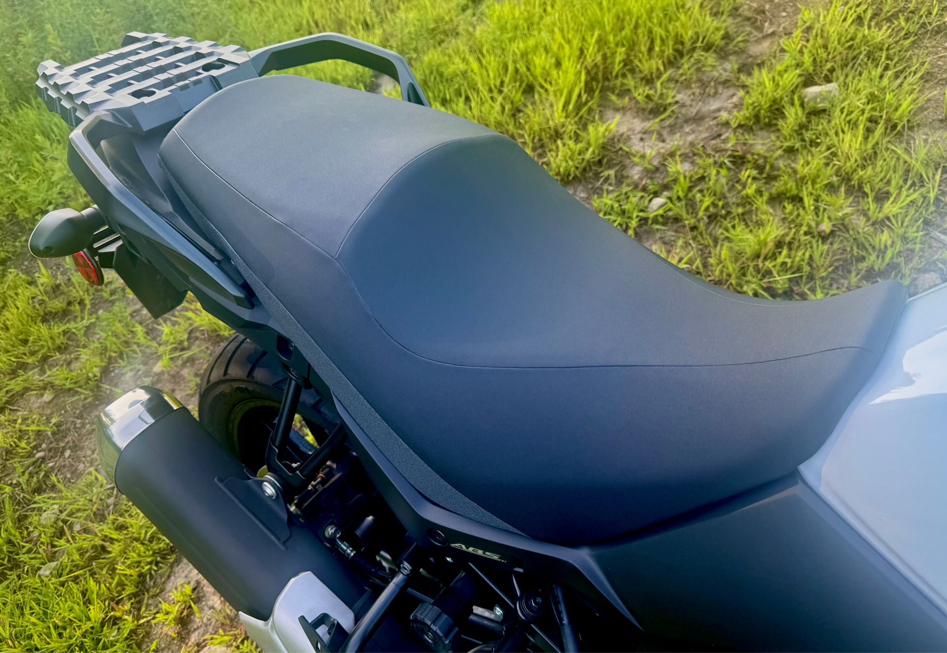 2022 Suzuki V-Strom 650XT in Foxboro, Massachusetts - Photo 6