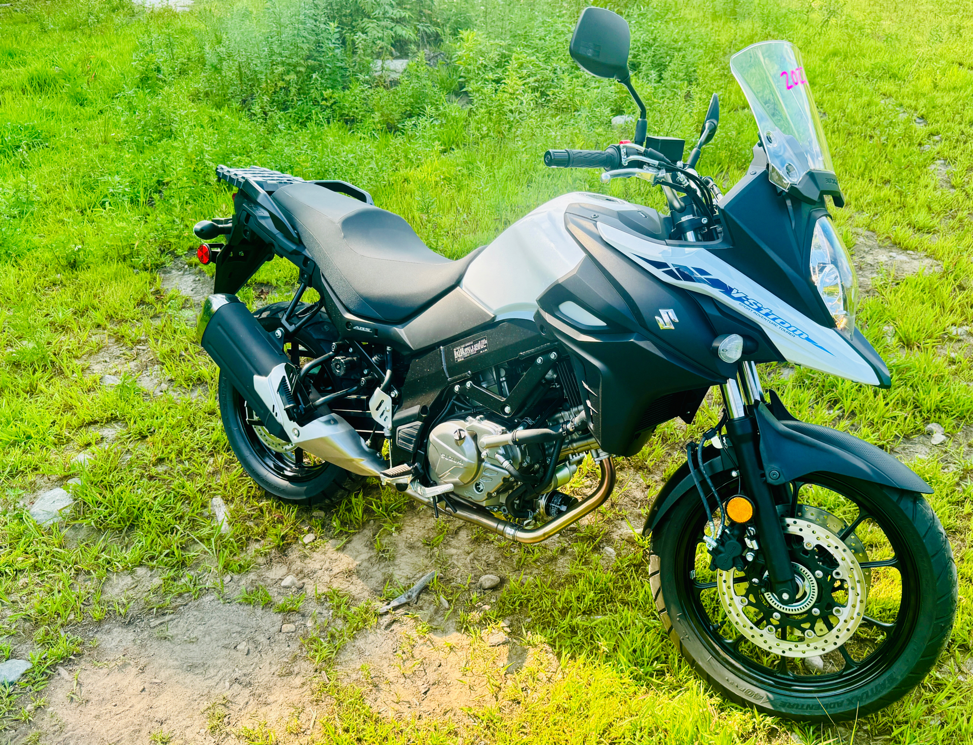 2022 Suzuki V-Strom 650XT in Foxboro, Massachusetts - Photo 13