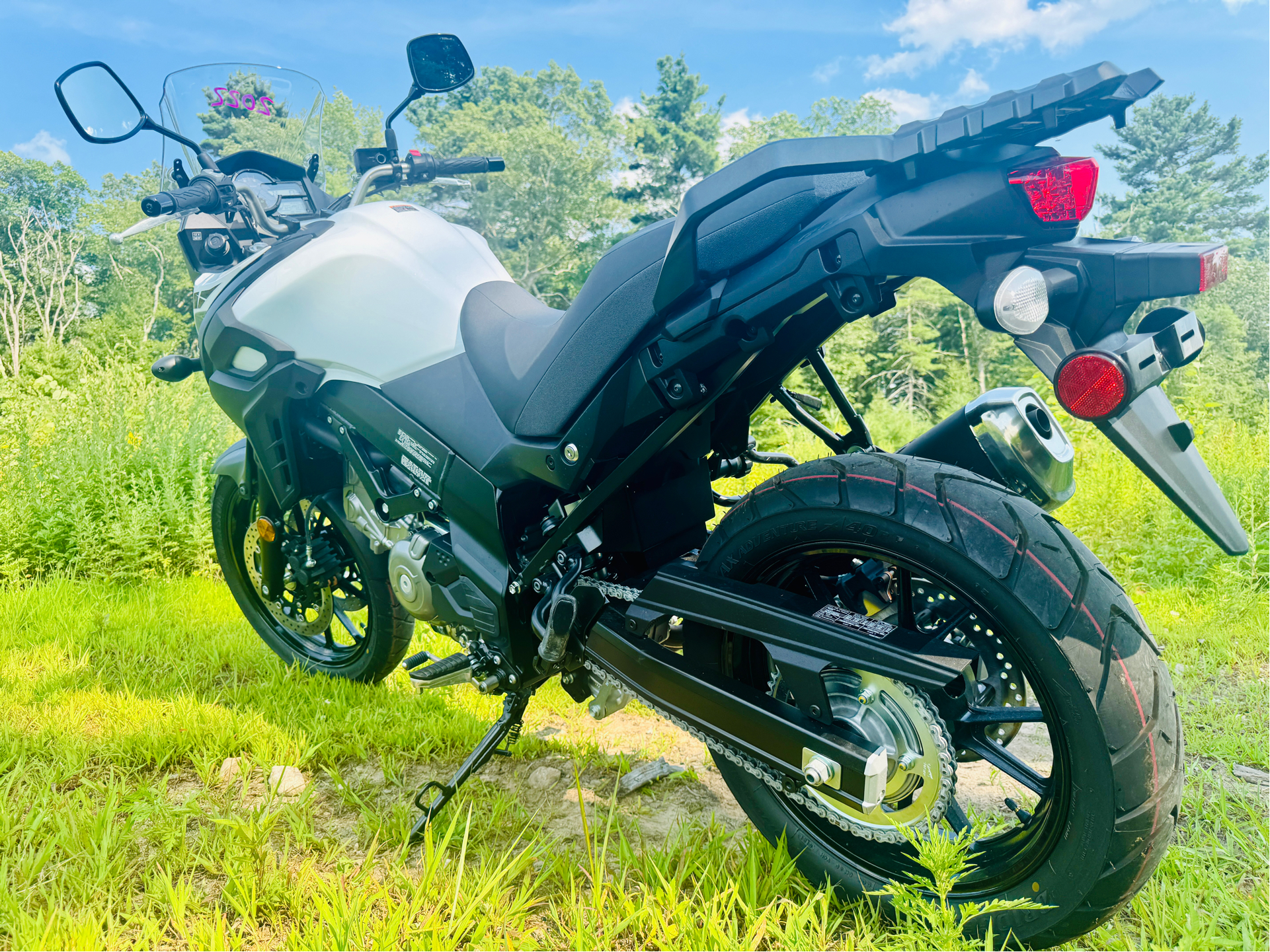 2022 Suzuki V-Strom 650XT in Foxboro, Massachusetts - Photo 9