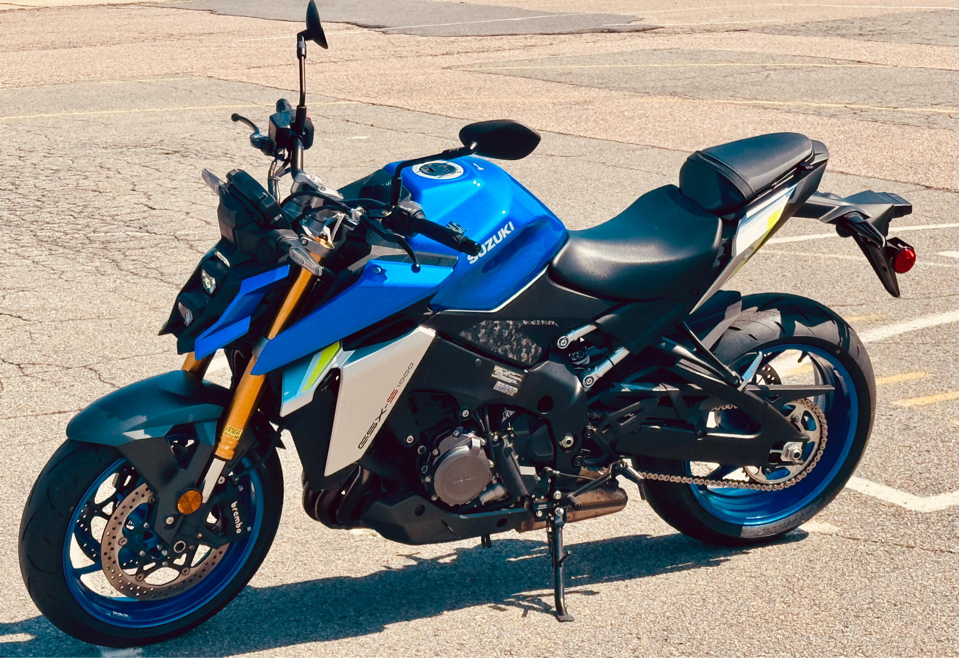 2023 Suzuki GSX-S1000 in Foxboro, Massachusetts - Photo 18