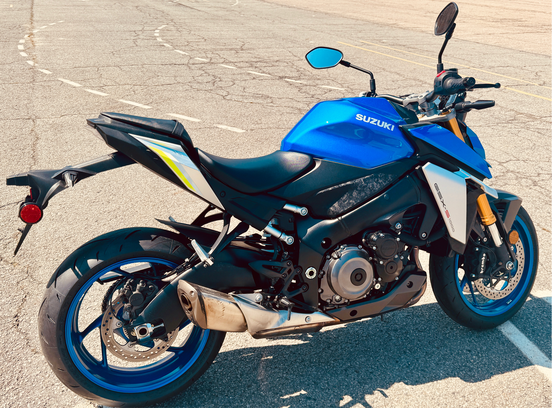 2023 Suzuki GSX-S1000 in Foxboro, Massachusetts - Photo 3