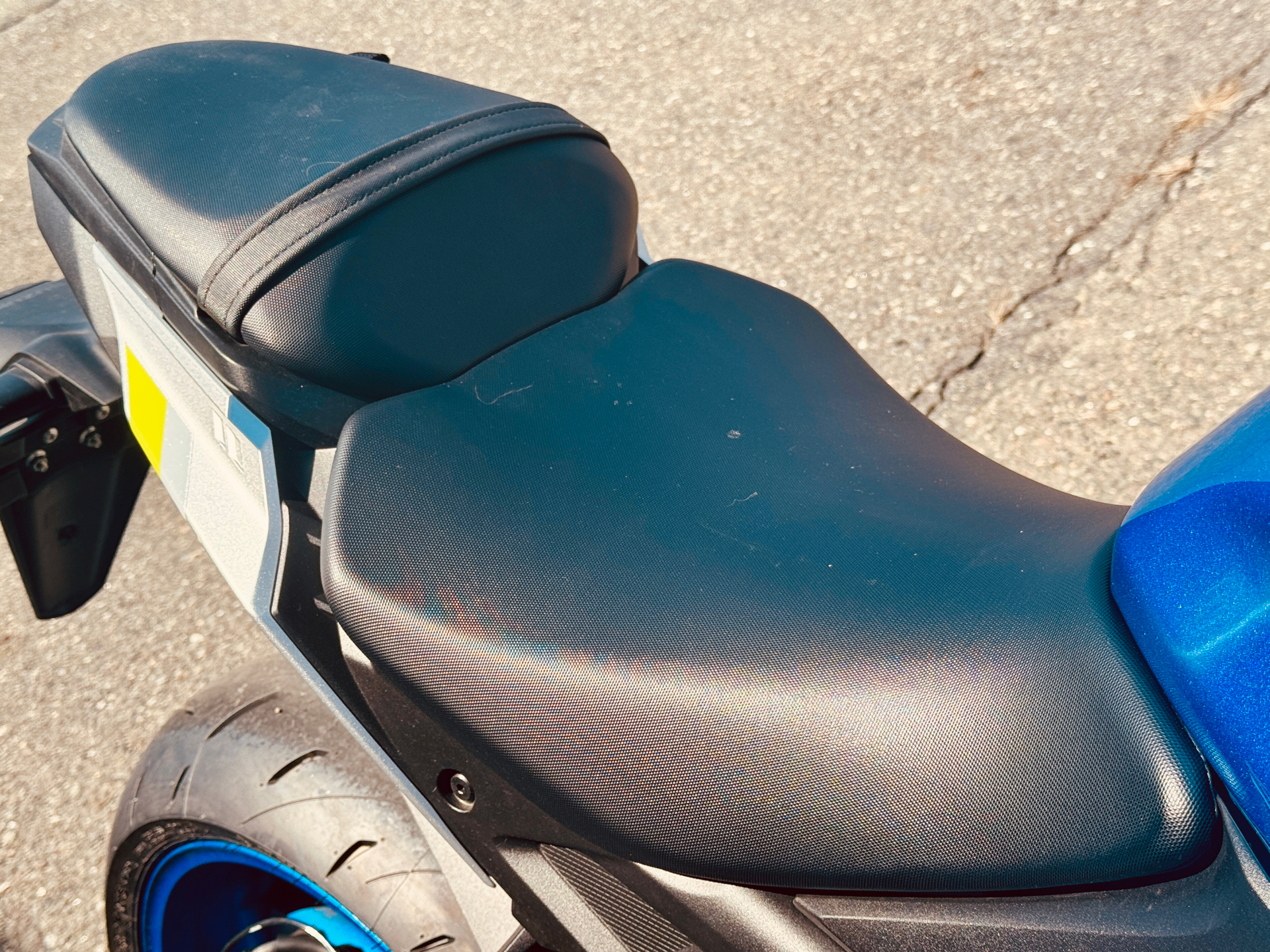 2023 Suzuki GSX-S1000 in Foxboro, Massachusetts - Photo 13
