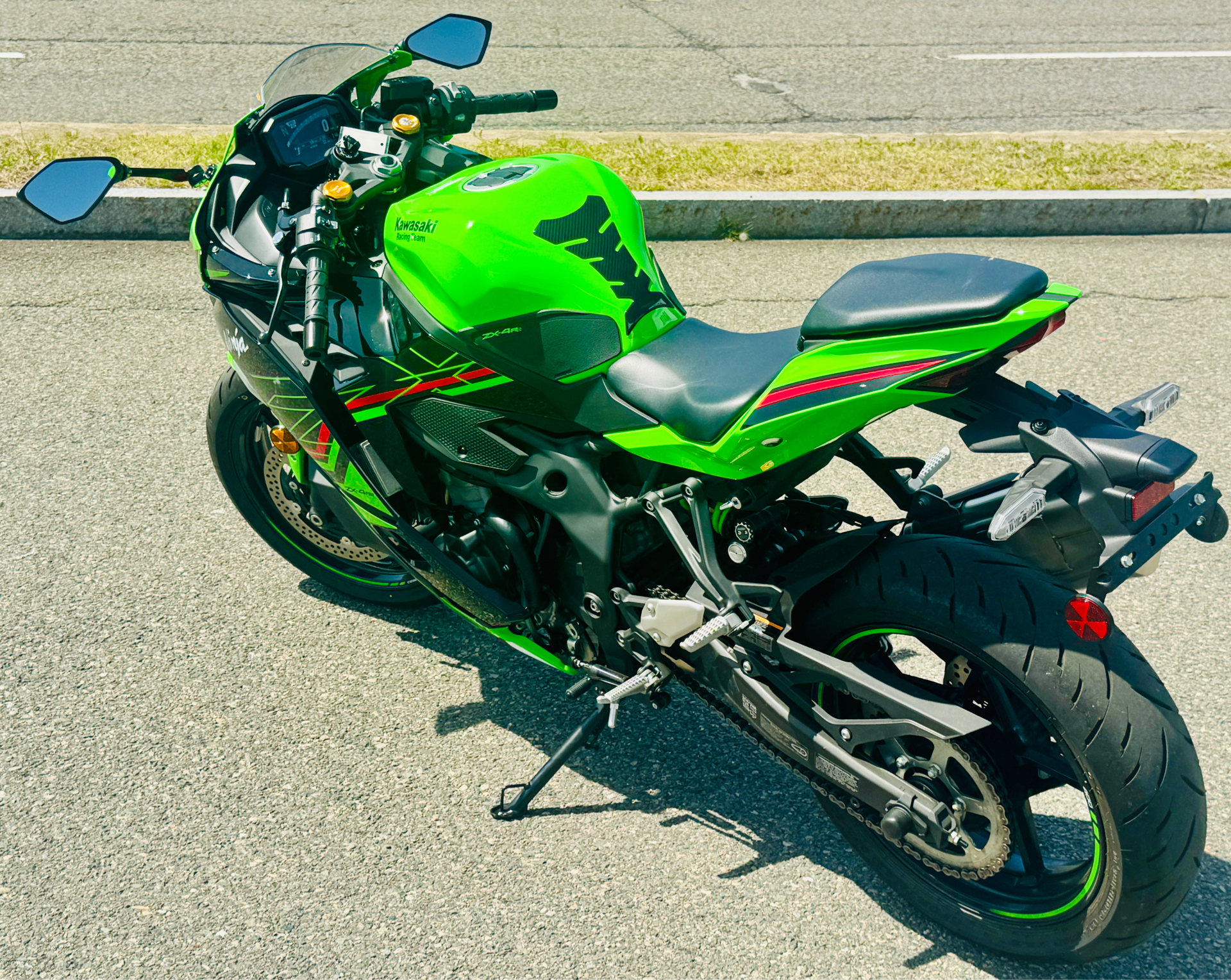2024 Kawasaki Ninja ZX-4R ABS in Foxboro, Massachusetts - Photo 13