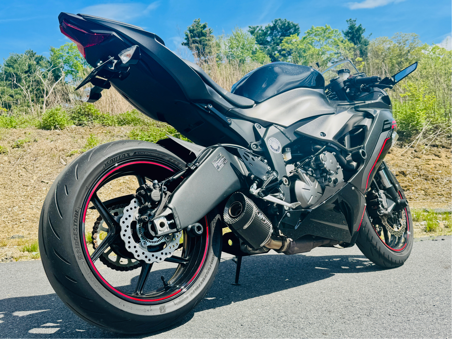 2023 Kawasaki Ninja ZX-6R in Foxboro, Massachusetts - Photo 7