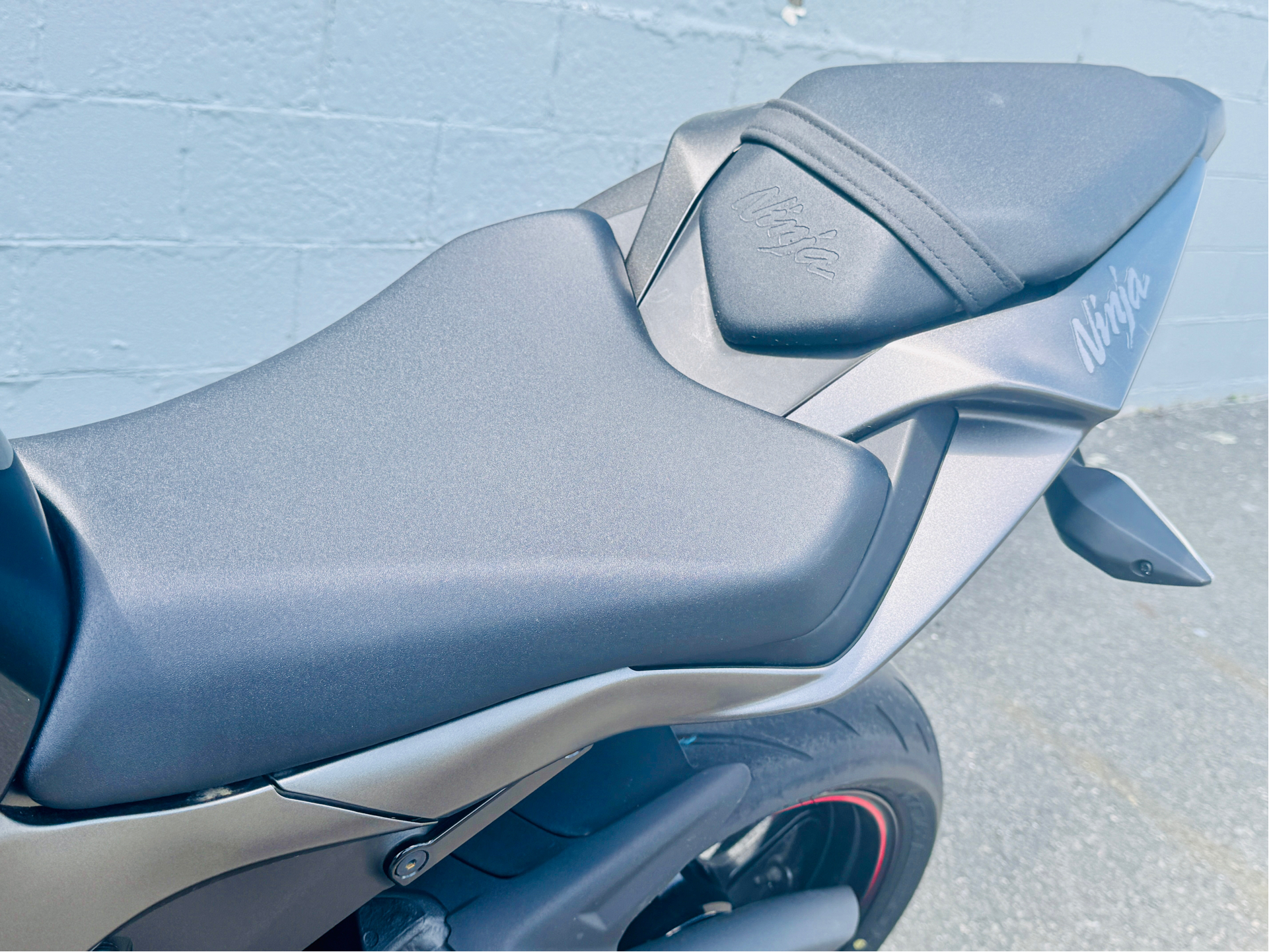 2023 Kawasaki Ninja ZX-6R in Foxboro, Massachusetts - Photo 16