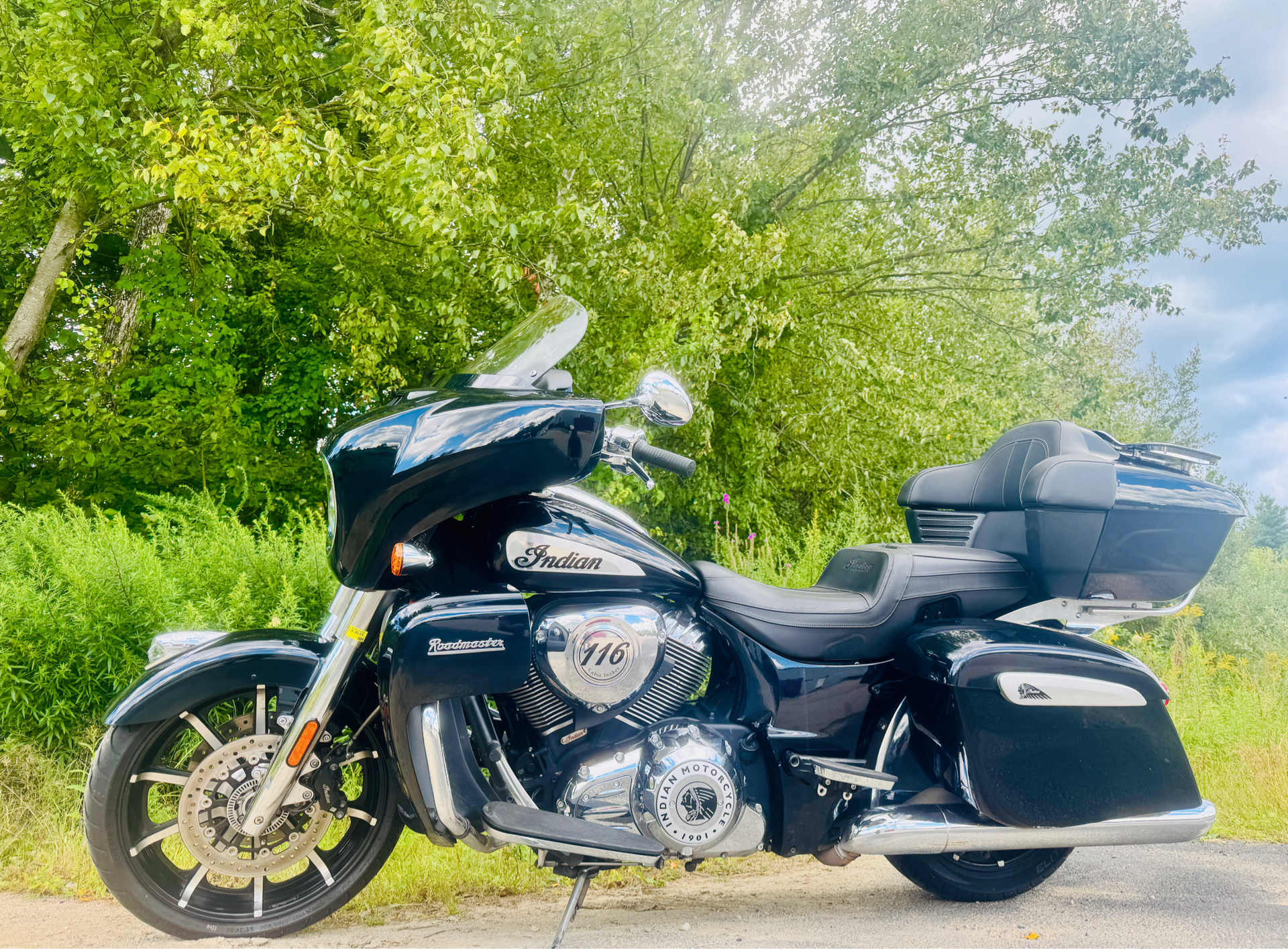 2022 Indian Motorcycle Roadmaster® Limited in Foxboro, Massachusetts - Photo 3