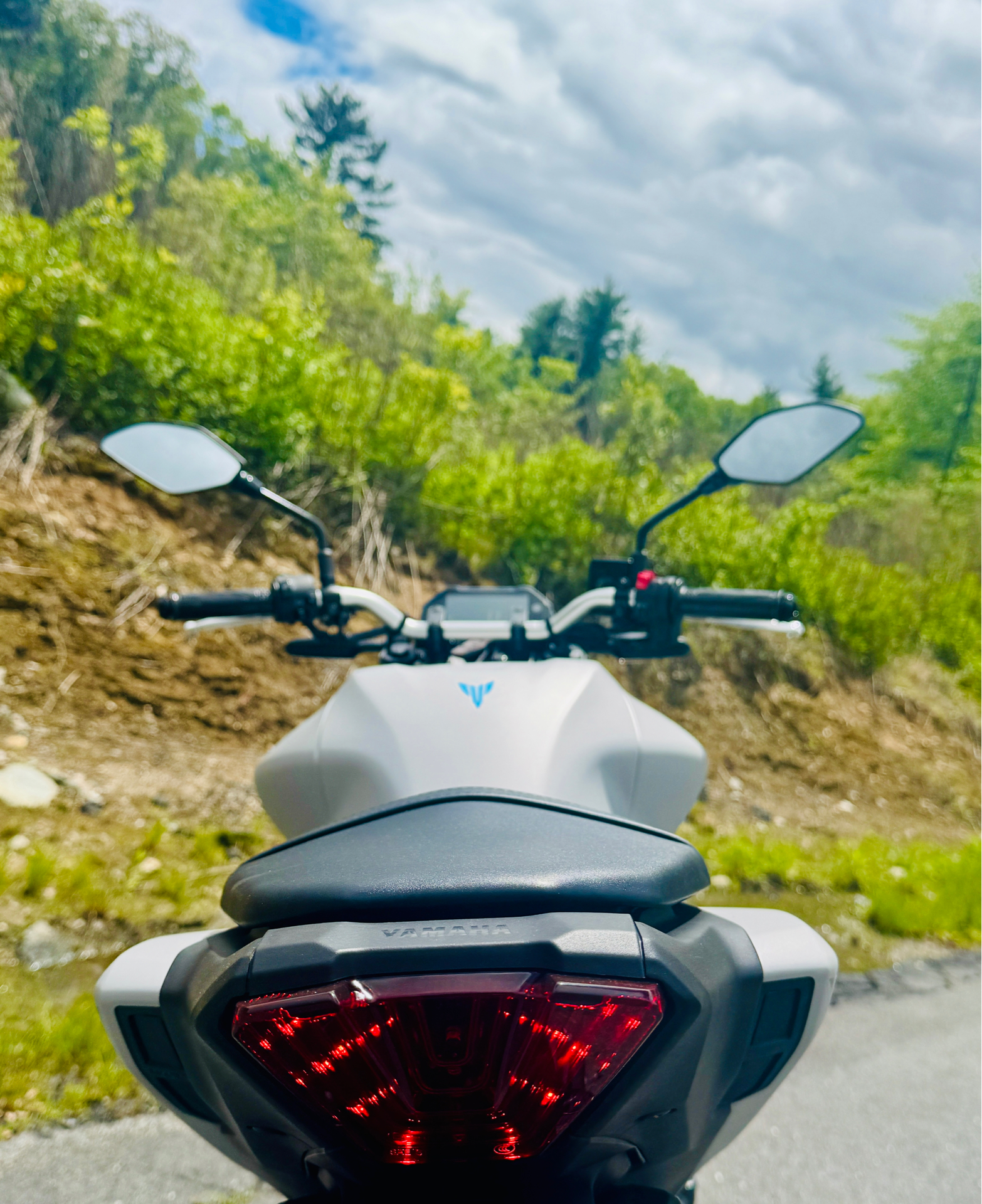 2025 Yamaha MT-03 in Foxboro, Massachusetts - Photo 9