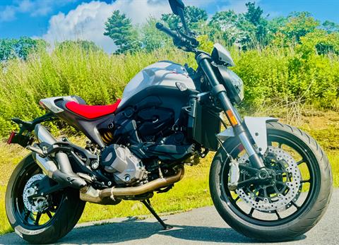 2024 Ducati Monster + in Foxboro, Massachusetts - Photo 17