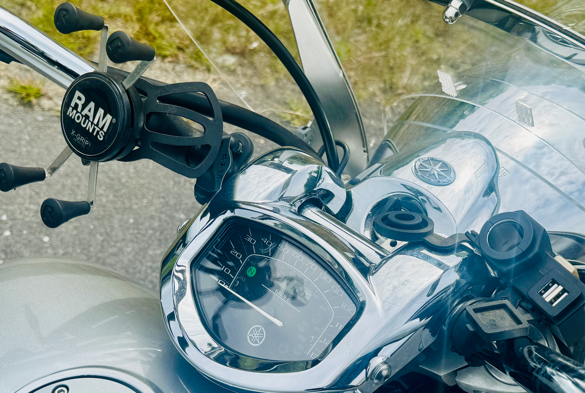 2015 Yamaha V Star 1300 in Foxboro, Massachusetts - Photo 4