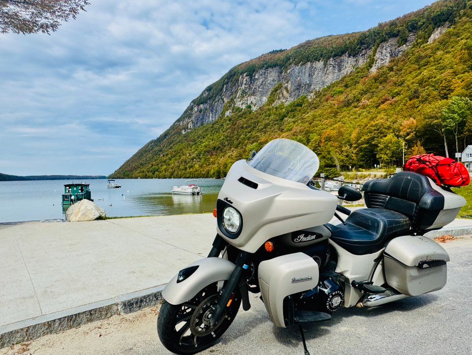 2022 Indian Motorcycle Roadmaster® Dark Horse® in Foxboro, Massachusetts - Photo 1