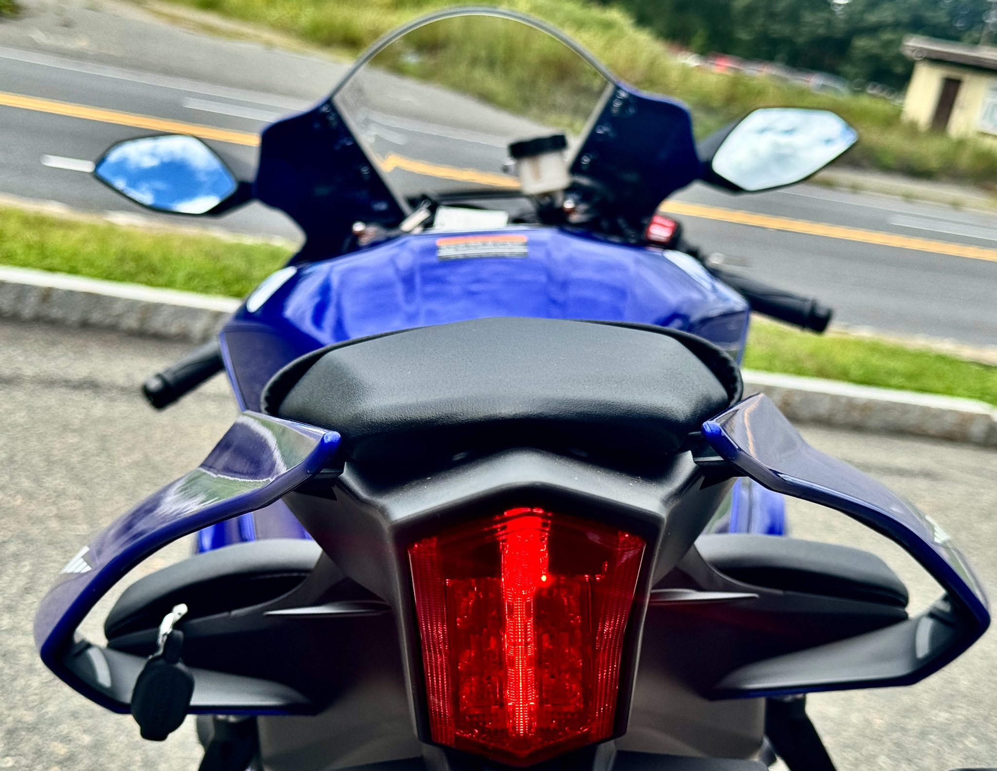 2026 Yamaha YZF-R1 10
