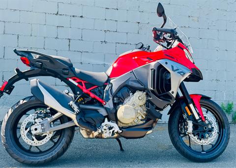 2025 Ducati Multistrada V4 in Foxboro, Massachusetts - Photo 5