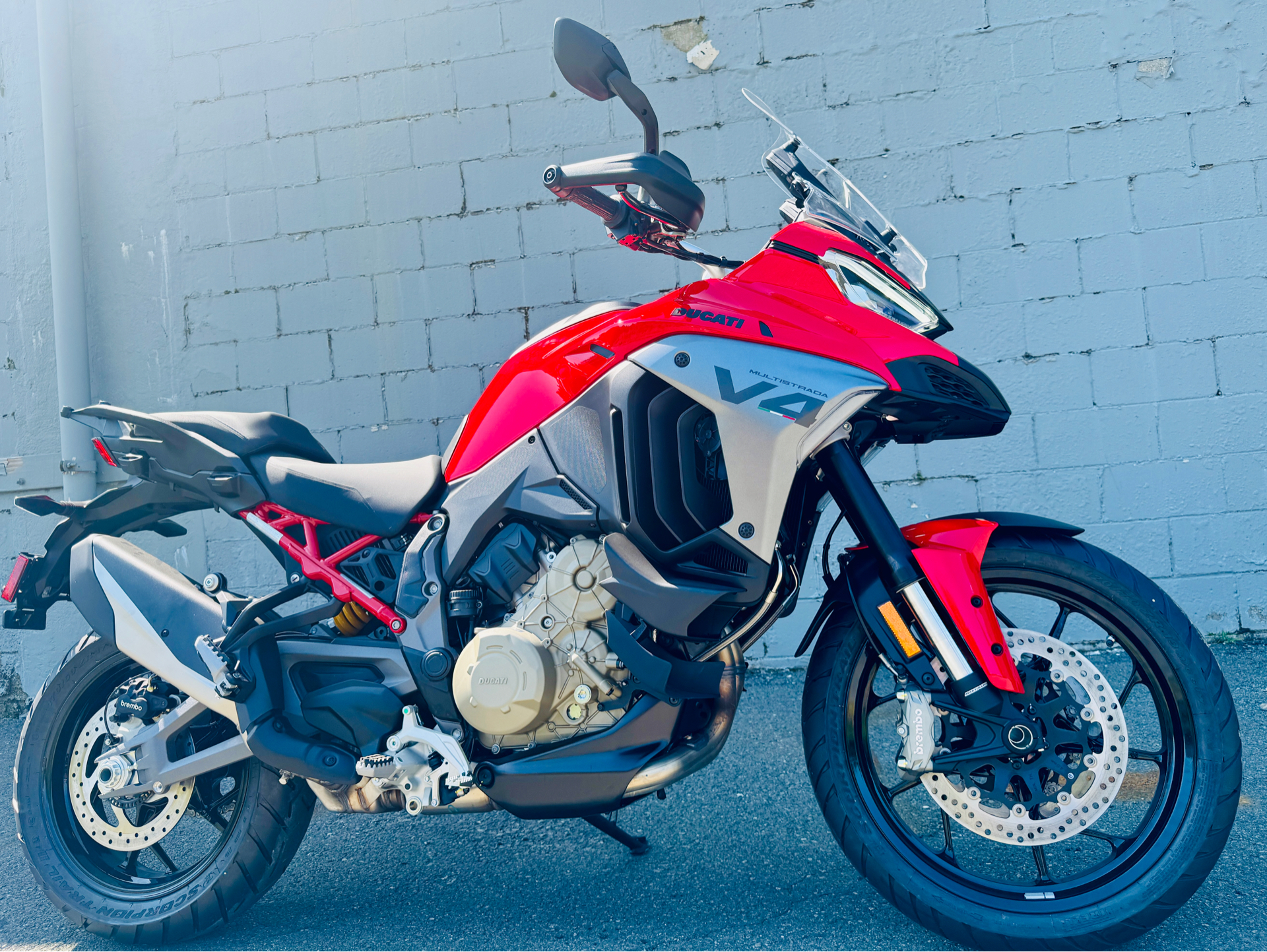 2025 Ducati Multistrada V4 in Foxboro, Massachusetts - Photo 17