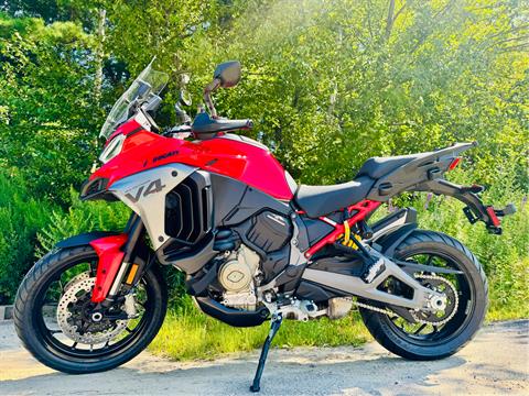 2025 Ducati Multistrada V4 in Foxboro, Massachusetts - Photo 3