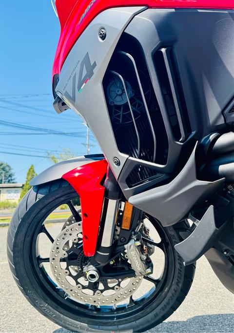 2025 Ducati Multistrada V4 in Foxboro, Massachusetts - Photo 16