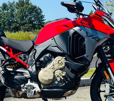 2025 Ducati Multistrada V4 in Foxboro, Massachusetts - Photo 20