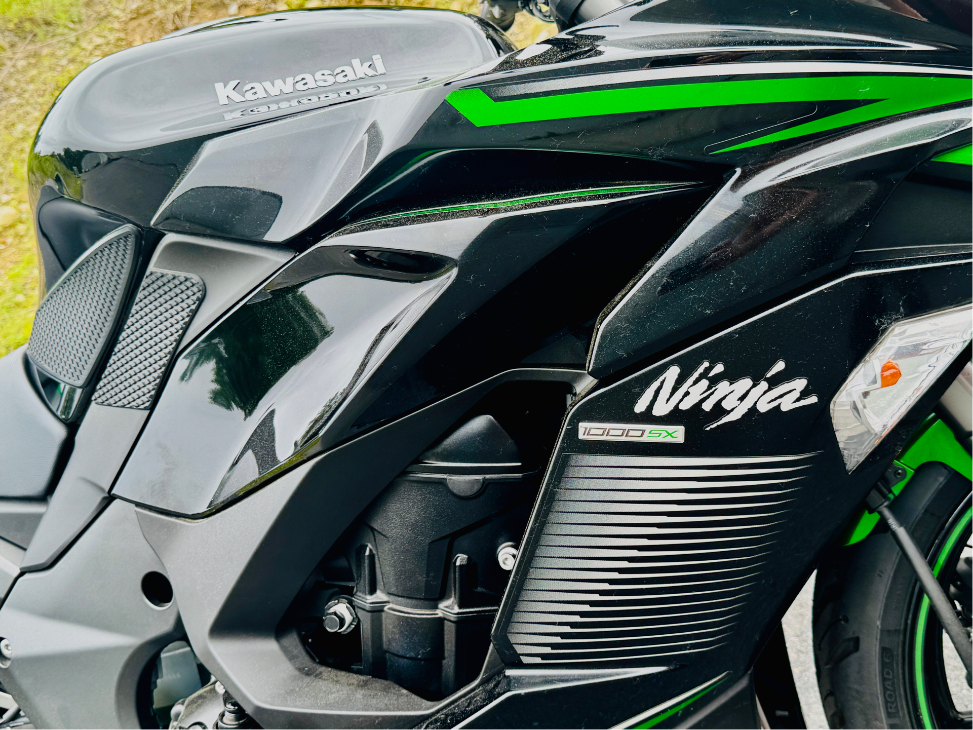 2023 Kawasaki Ninja 1000SX in Foxboro, Massachusetts - Photo 8