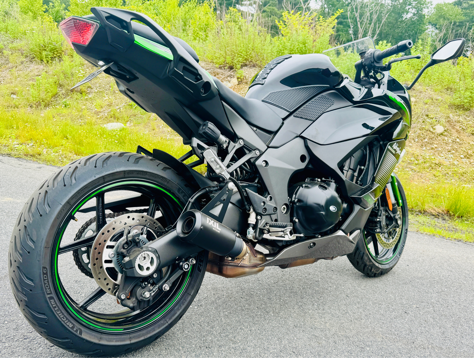 2023 Kawasaki Ninja 1000SX in Foxboro, Massachusetts - Photo 7