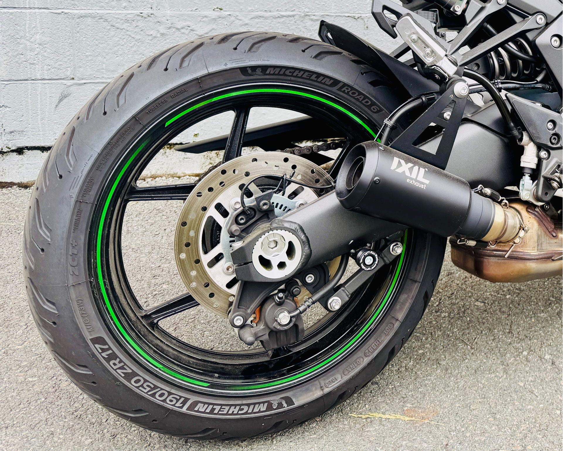 2023 Kawasaki Ninja 1000SX in Foxboro, Massachusetts - Photo 22