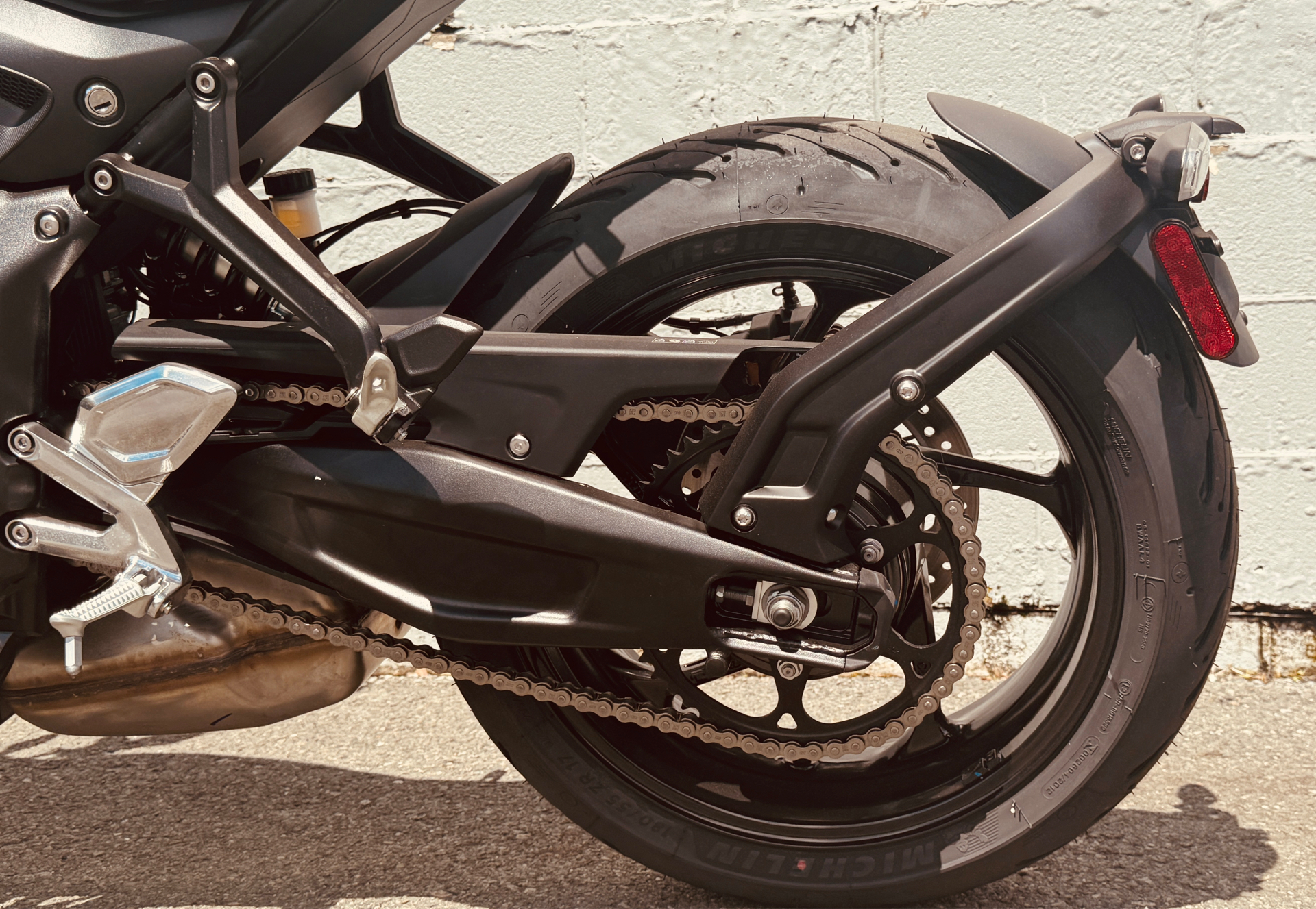 2025 Triumph Trident 660 in Foxboro, Massachusetts - Photo 16