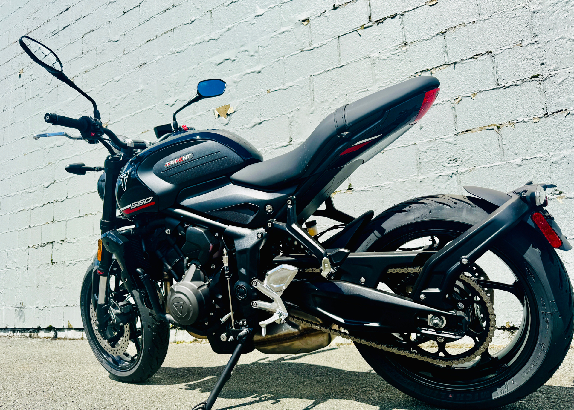 2025 Triumph Trident 660 in Foxboro, Massachusetts - Photo 6