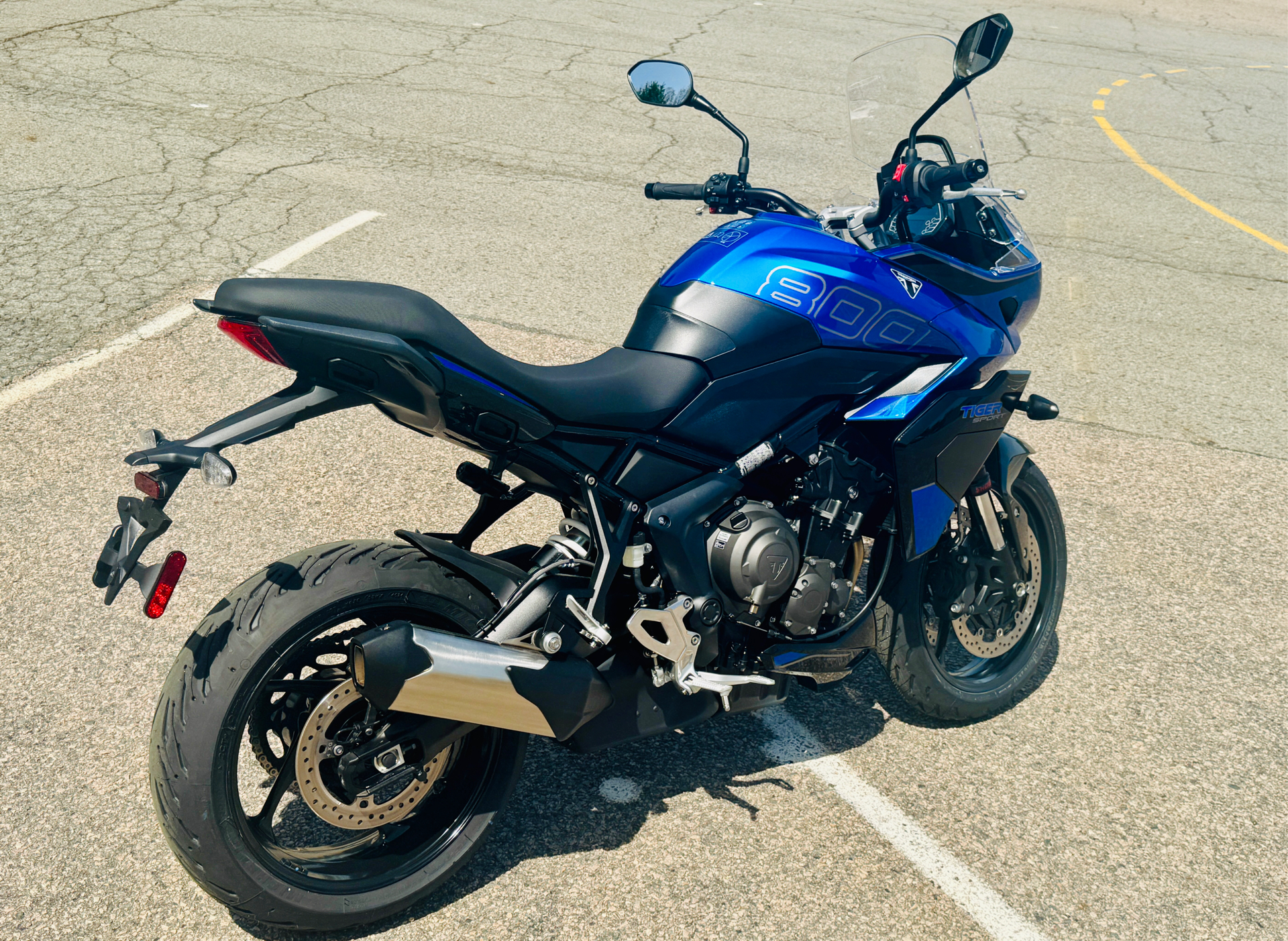 2025 Triumph Tiger Sport 800 in Foxboro, Massachusetts - Photo 17