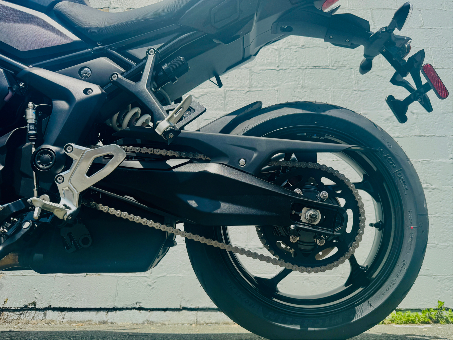 2025 Triumph Tiger Sport 800 in Foxboro, Massachusetts - Photo 21