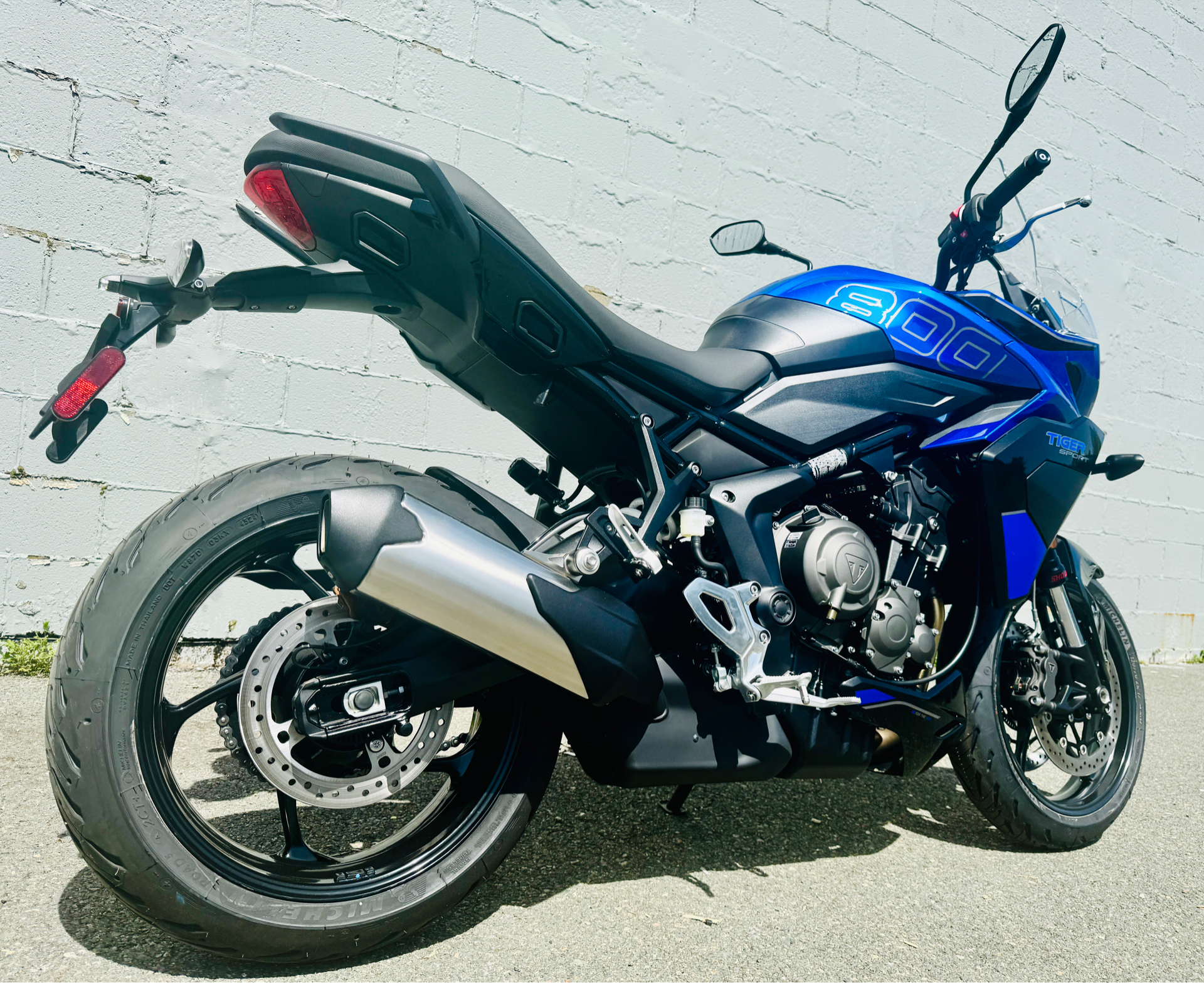 2025 Triumph Tiger Sport 800 in Foxboro, Massachusetts - Photo 8