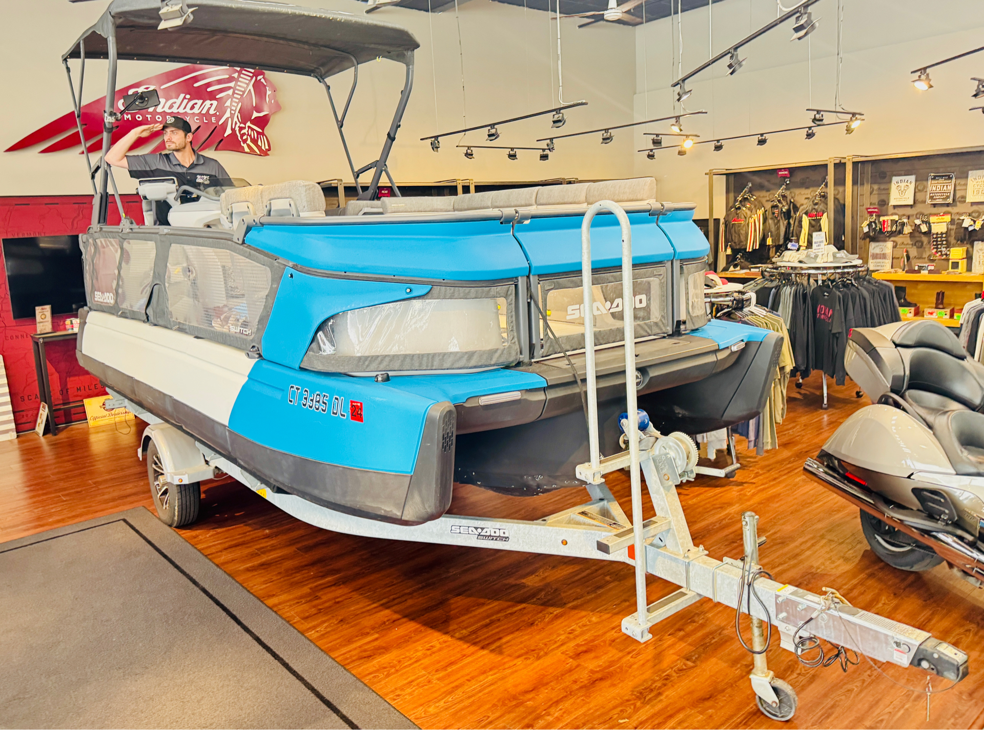 2023 Sea-Doo Switch Cruise 21 - 230 HP in Foxboro, Massachusetts - Photo 15