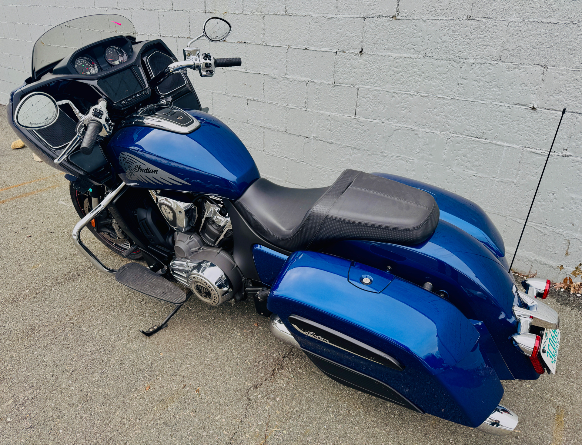2021 Indian Motorcycle Challenger® Limited in Foxboro, Massachusetts - Photo 3