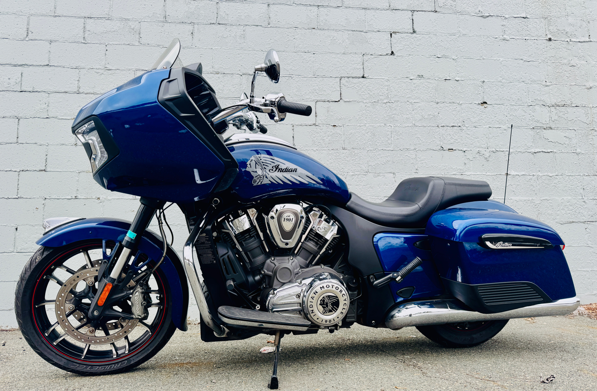 2021 Indian Motorcycle Challenger® Limited in Foxboro, Massachusetts - Photo 7