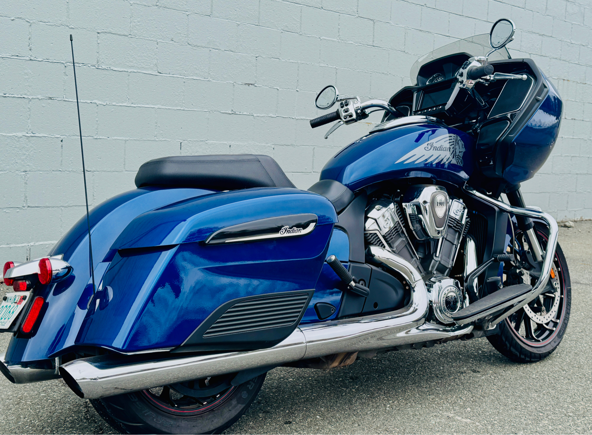 2021 Indian Motorcycle Challenger® Limited in Foxboro, Massachusetts - Photo 9