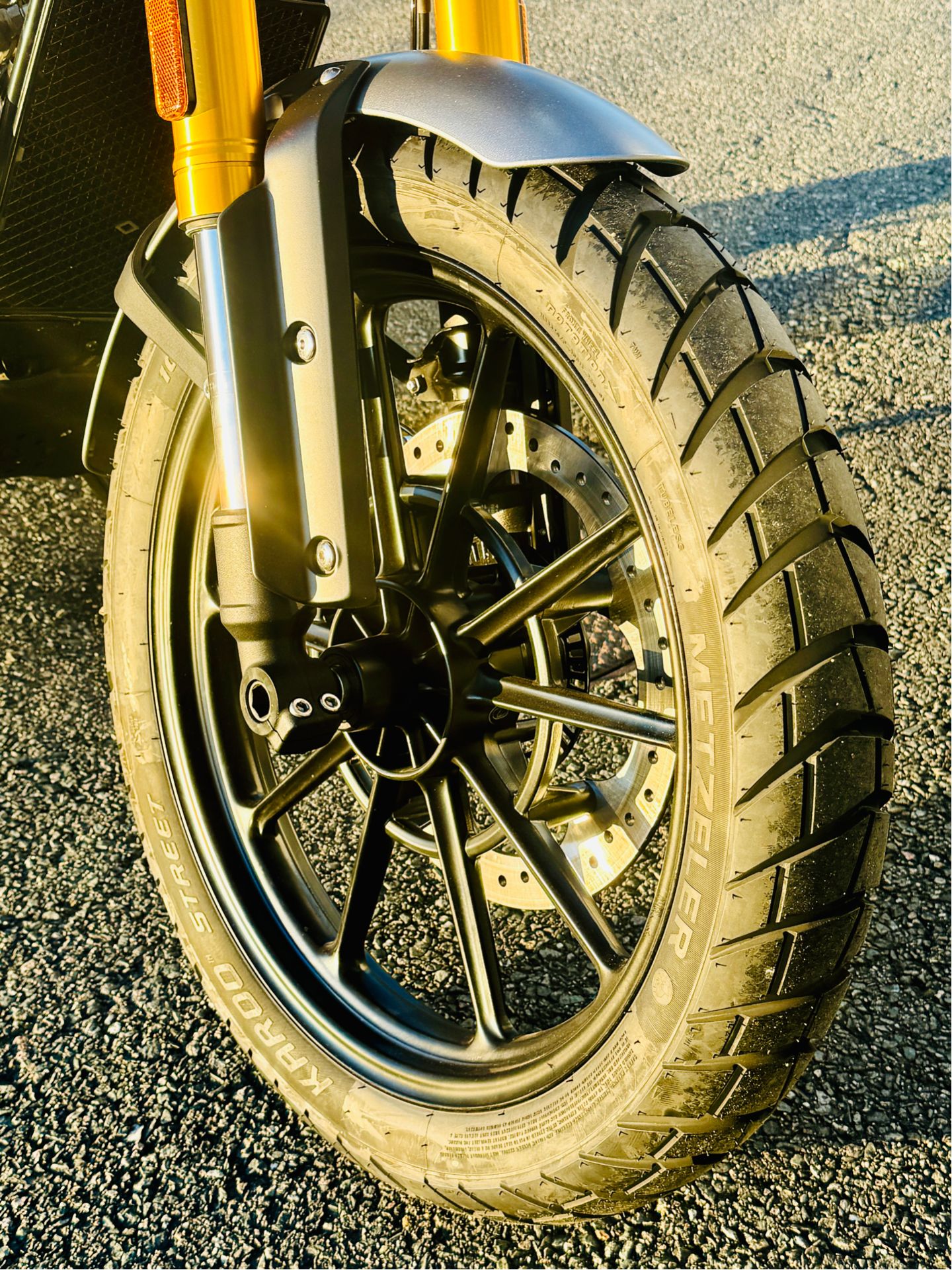 2025 Triumph Scrambler 400 X in Foxboro, Massachusetts - Photo 19