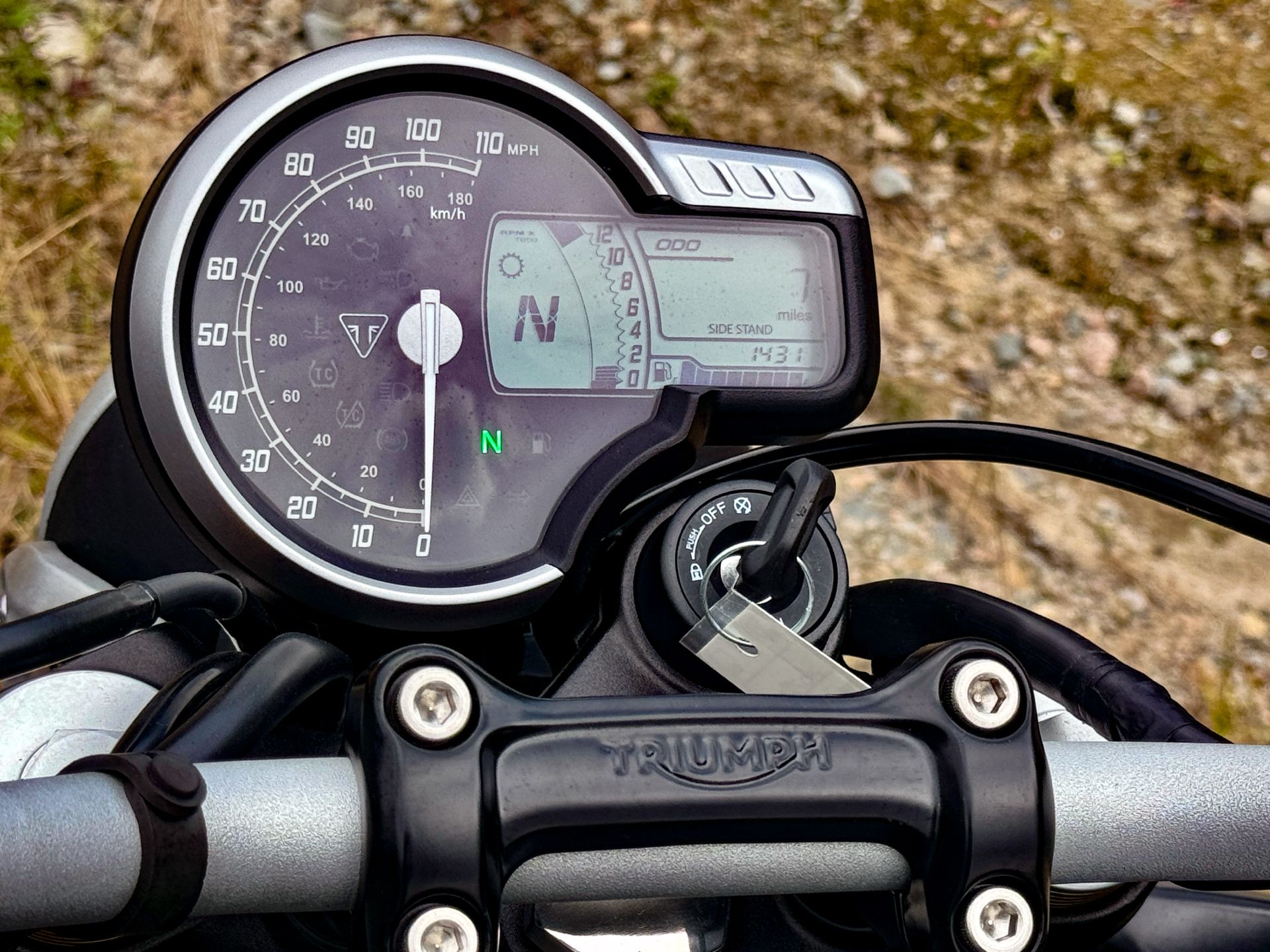 2024 Triumph Speed 400 in Foxboro, Massachusetts - Photo 8