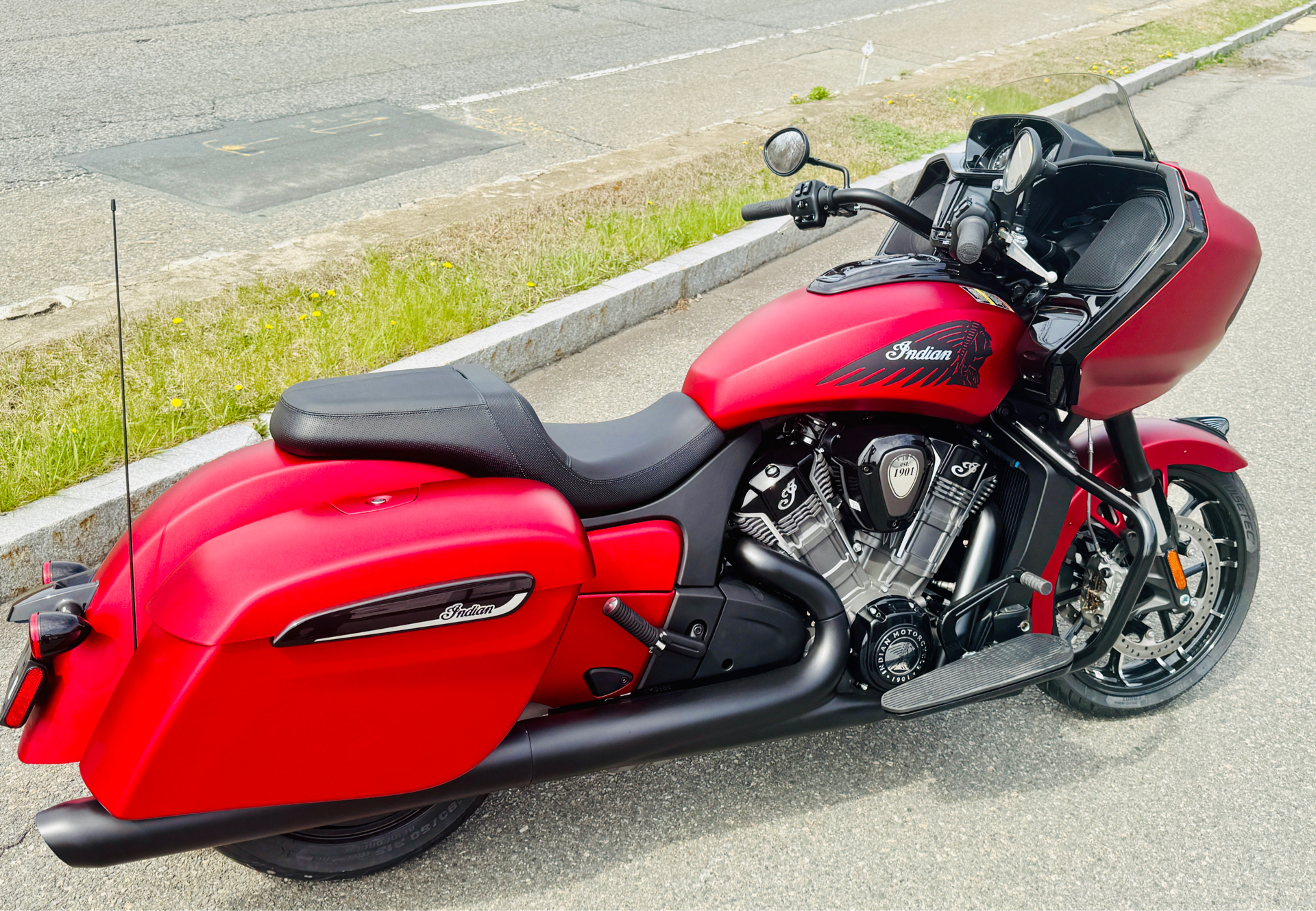 2024 Indian Motorcycle Challenger® Dark Horse® in Foxboro, Massachusetts - Photo 21