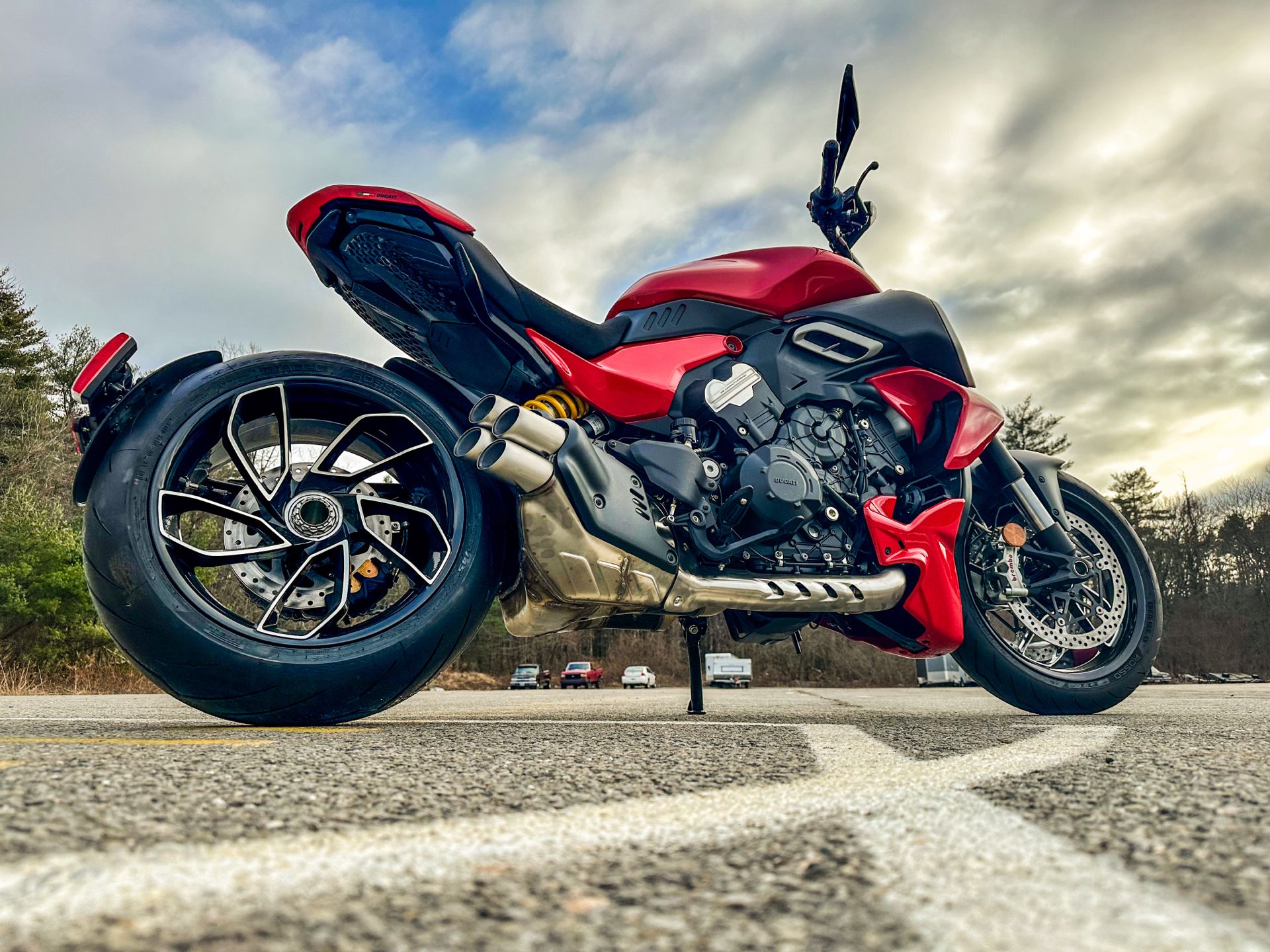 2024 Ducati Diavel V4 in Foxboro, Massachusetts - Photo 16