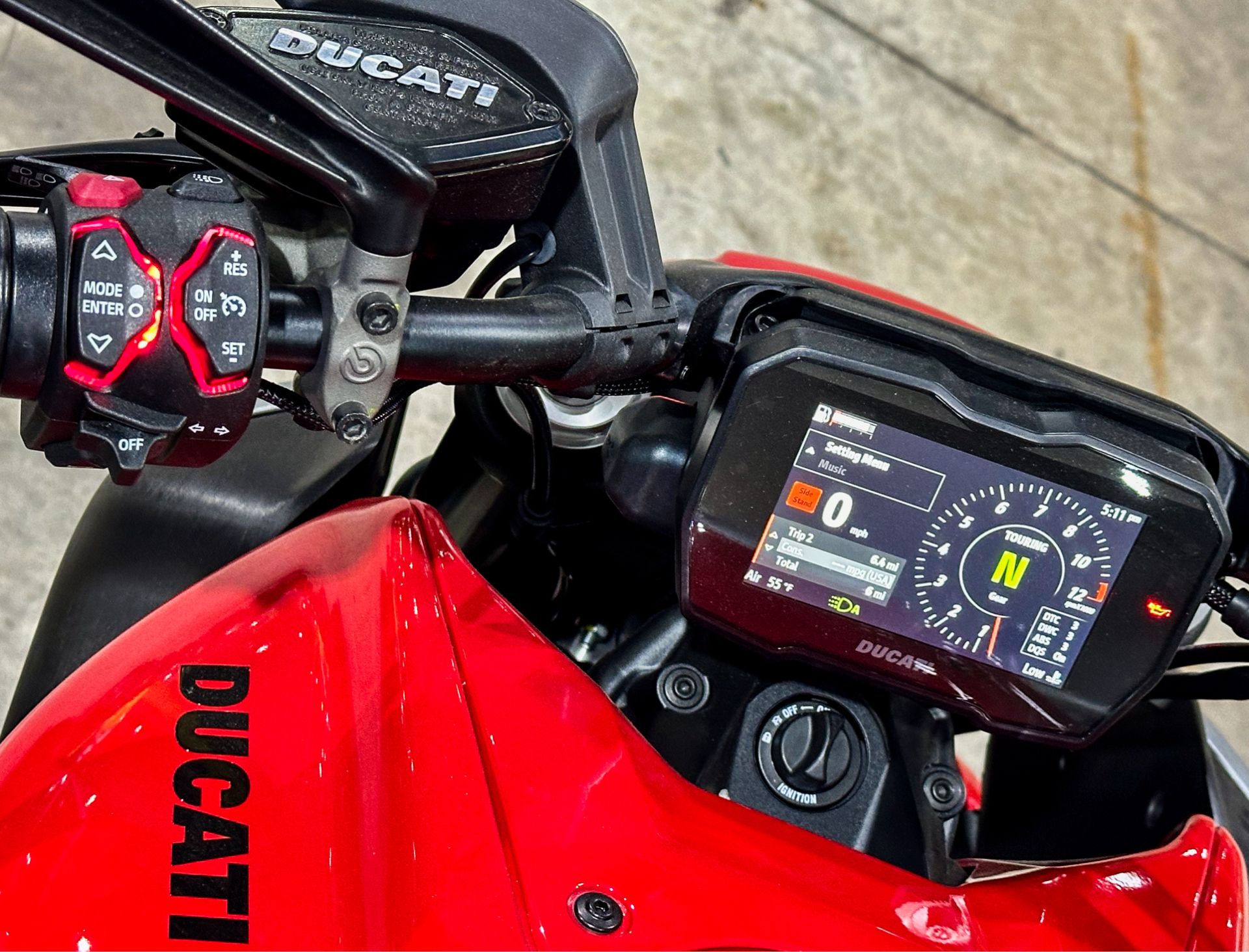 2024 Ducati Diavel V4 in Foxboro, Massachusetts - Photo 2