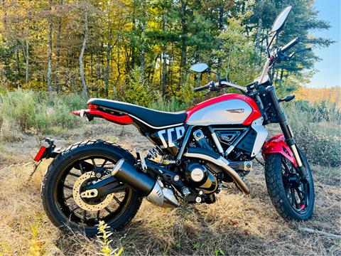 2025 Ducati Scrambler Icon in Foxboro, Massachusetts - Photo 3