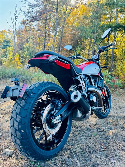 2025 Ducati Scrambler Icon in Foxboro, Massachusetts - Photo 16