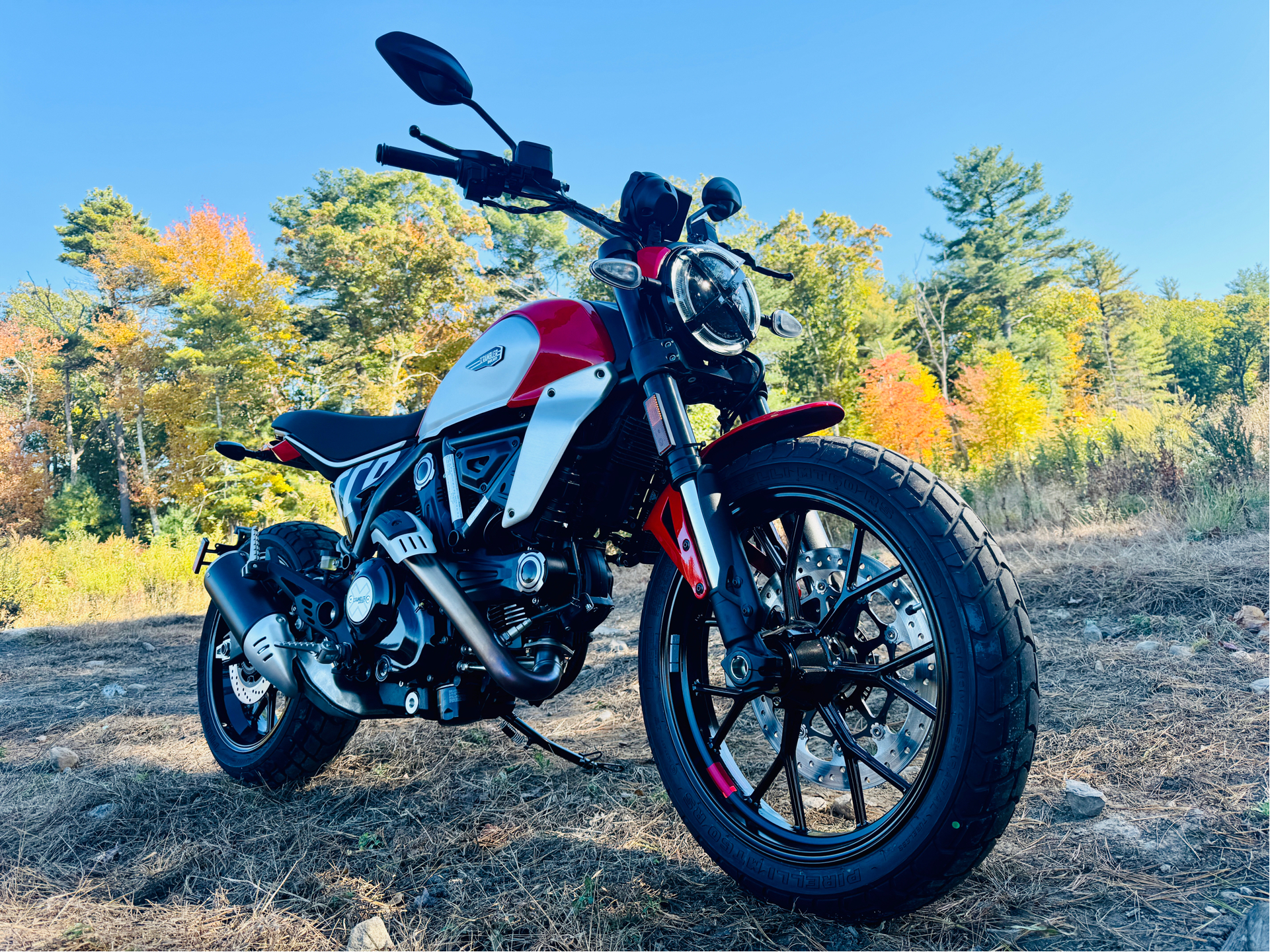 2025 Ducati Scrambler Icon in Foxboro, Massachusetts - Photo 9