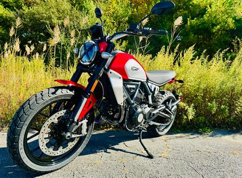 2025 Ducati Scrambler Icon in Foxboro, Massachusetts - Photo 52