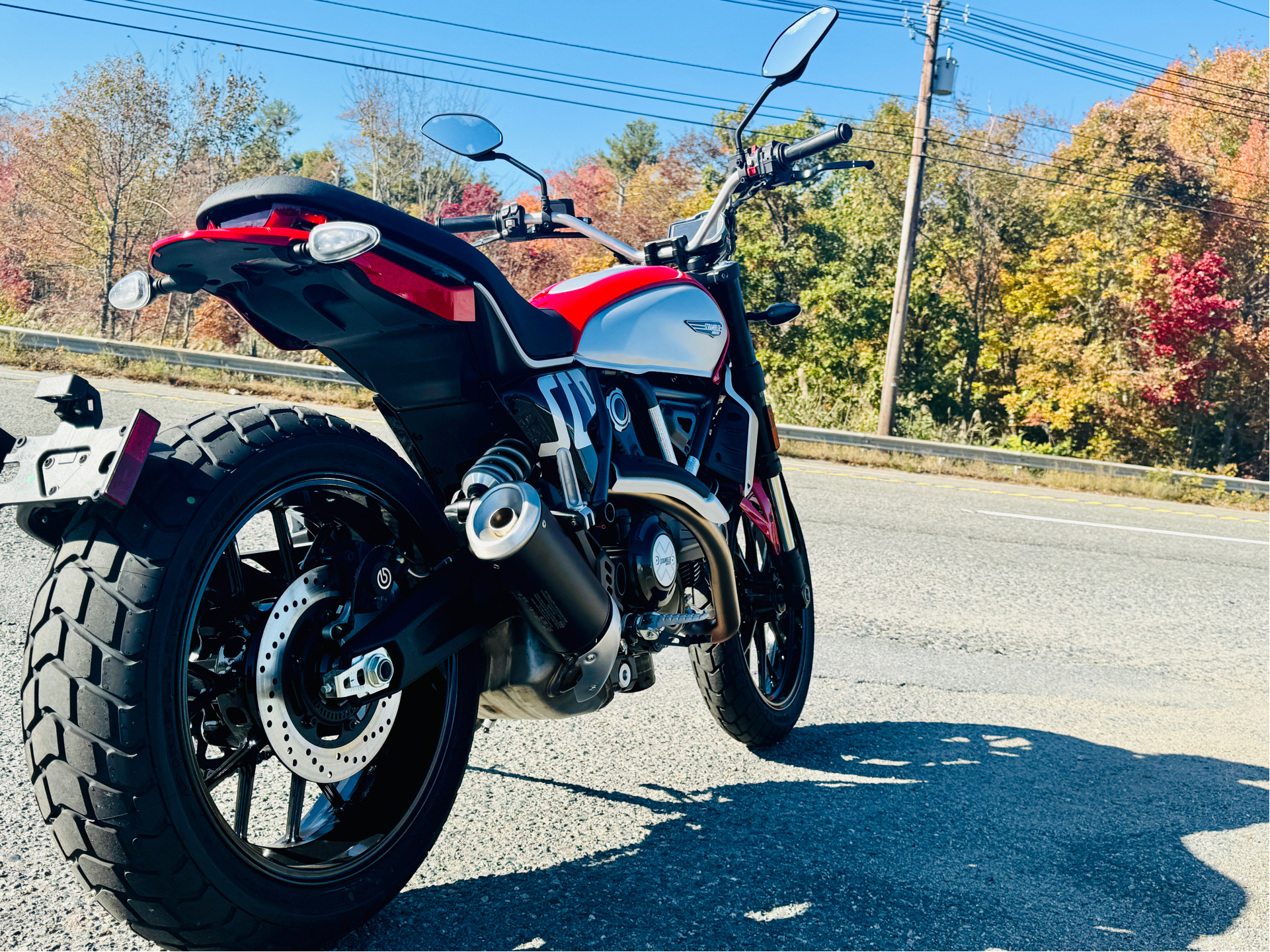 2025 Ducati Scrambler Icon in Foxboro, Massachusetts - Photo 45
