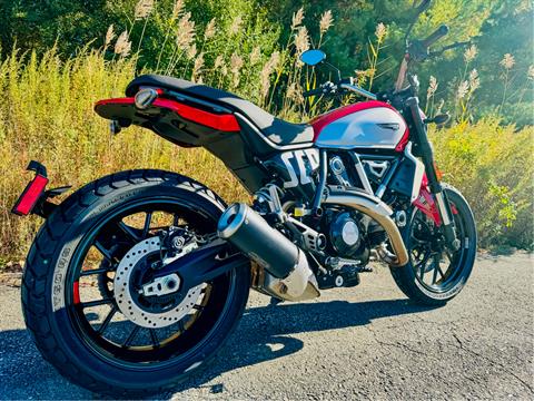 2025 Ducati Scrambler Icon in Foxboro, Massachusetts - Photo 49