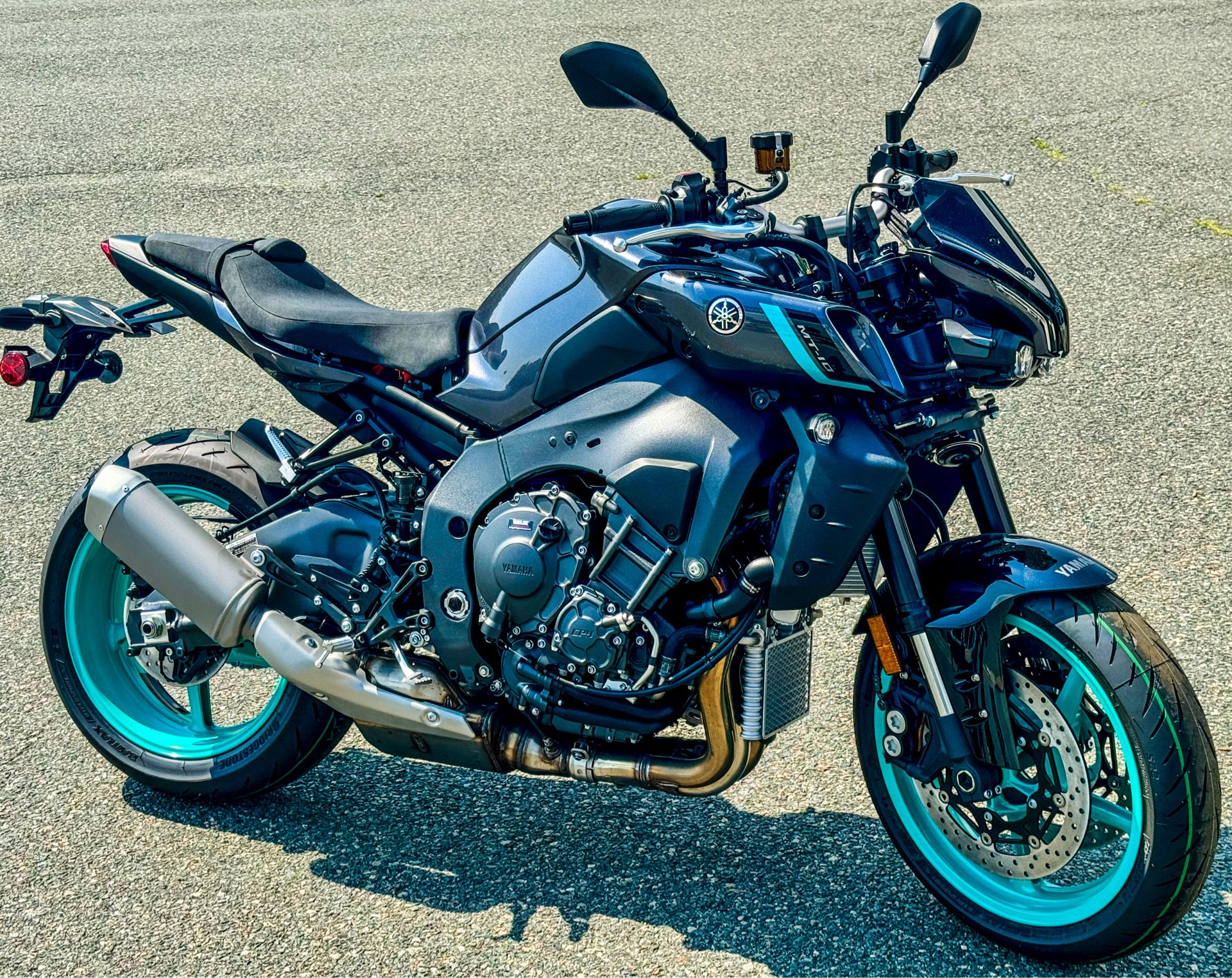 2024 Yamaha MT-10 in Foxboro, Massachusetts - Photo 3