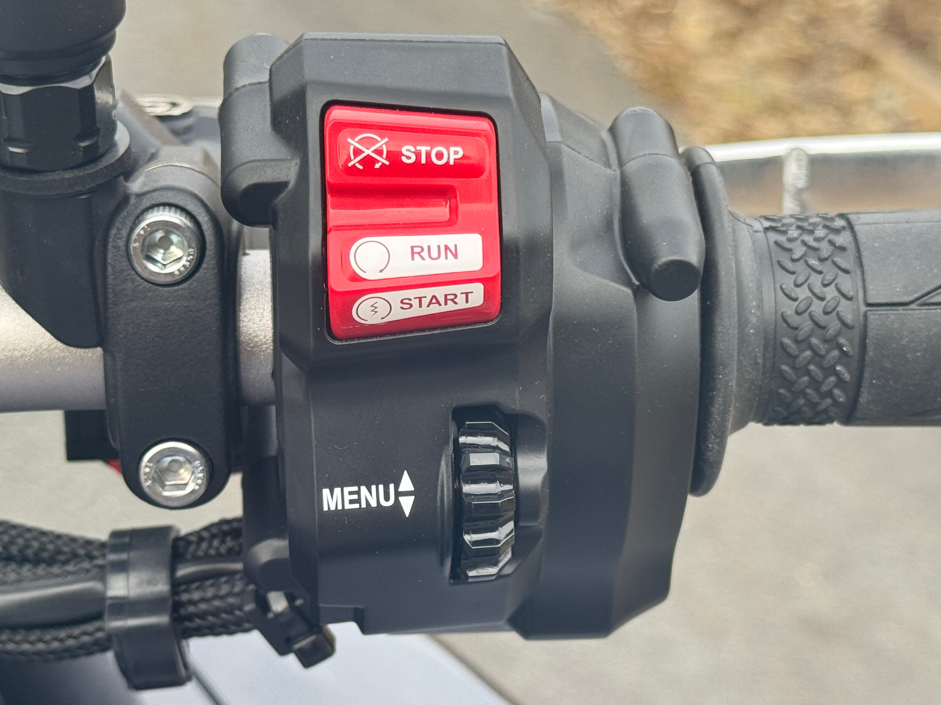 2024 Yamaha MT-10 in Foxboro, Massachusetts - Photo 10
