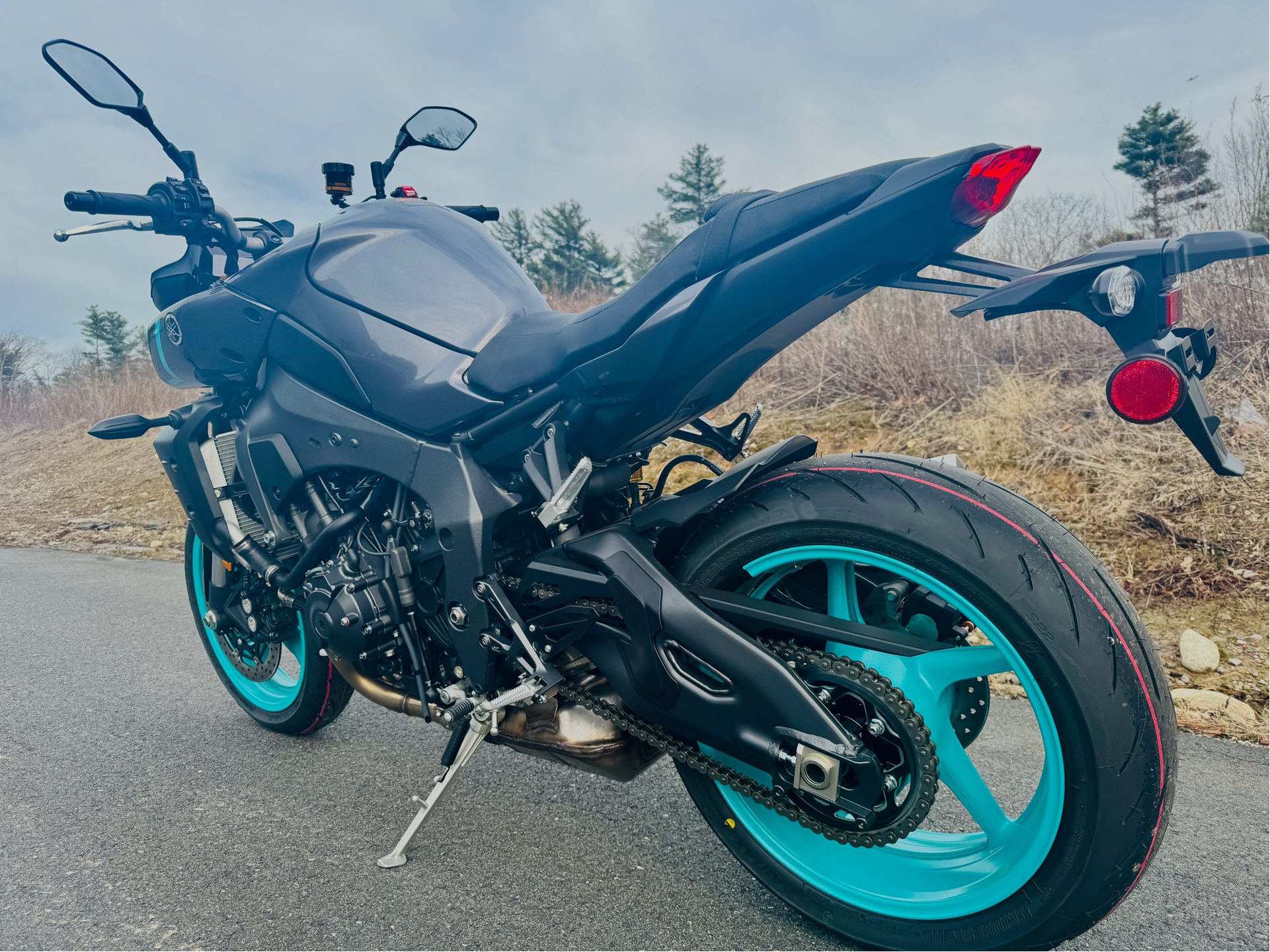 2024 Yamaha MT-10 in Foxboro, Massachusetts - Photo 17
