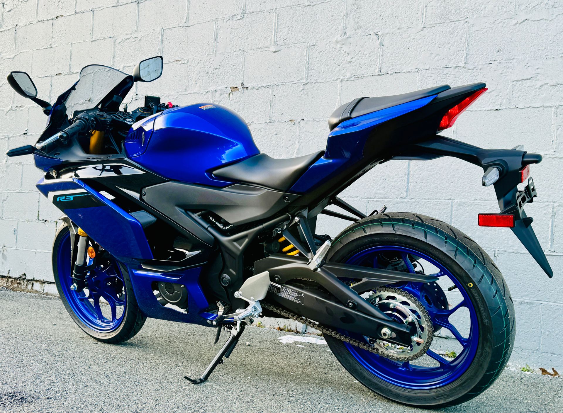 2025 Yamaha YZF-R3 in Foxboro, Massachusetts - Photo 25